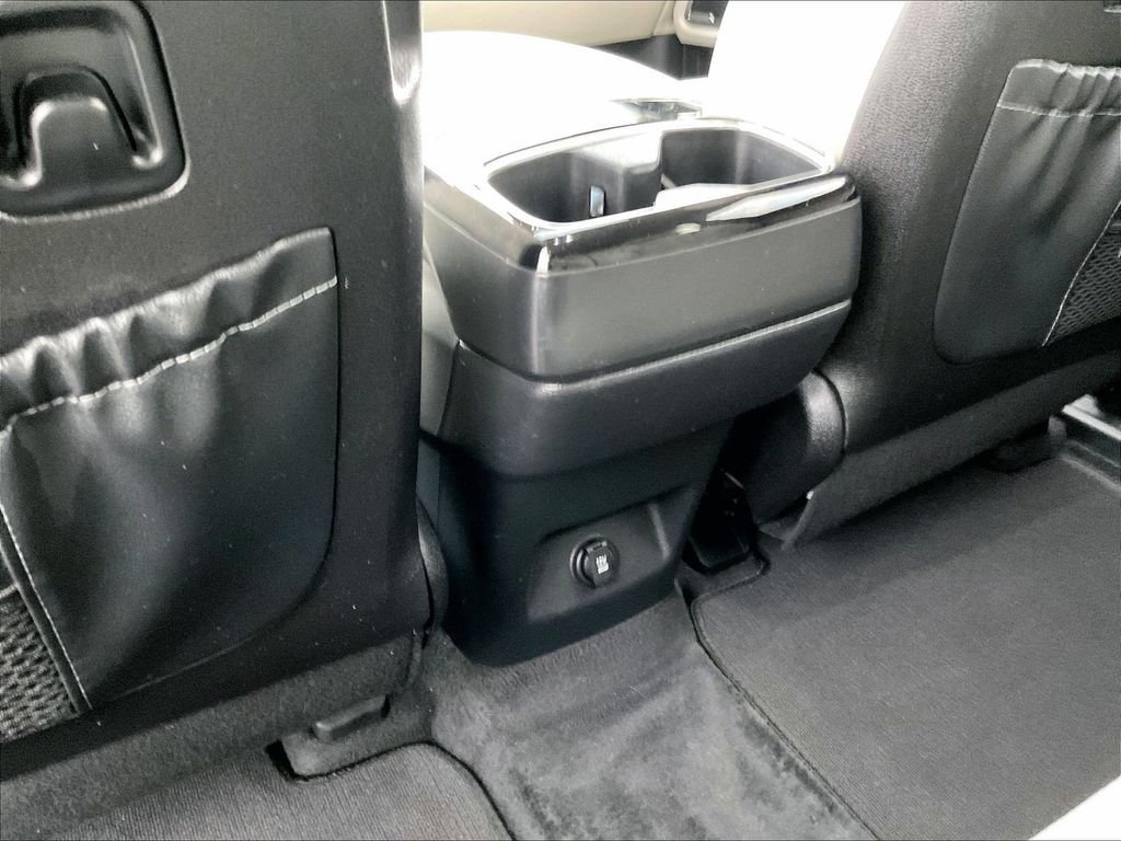 Used 2021 White Kia EX image 29