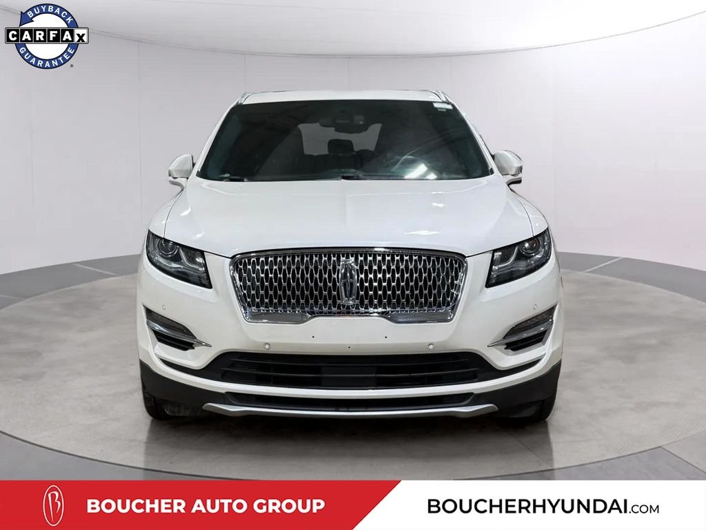 Used 2019 White Platinum Metallic Tri-Coat Lincoln Reserve image 8