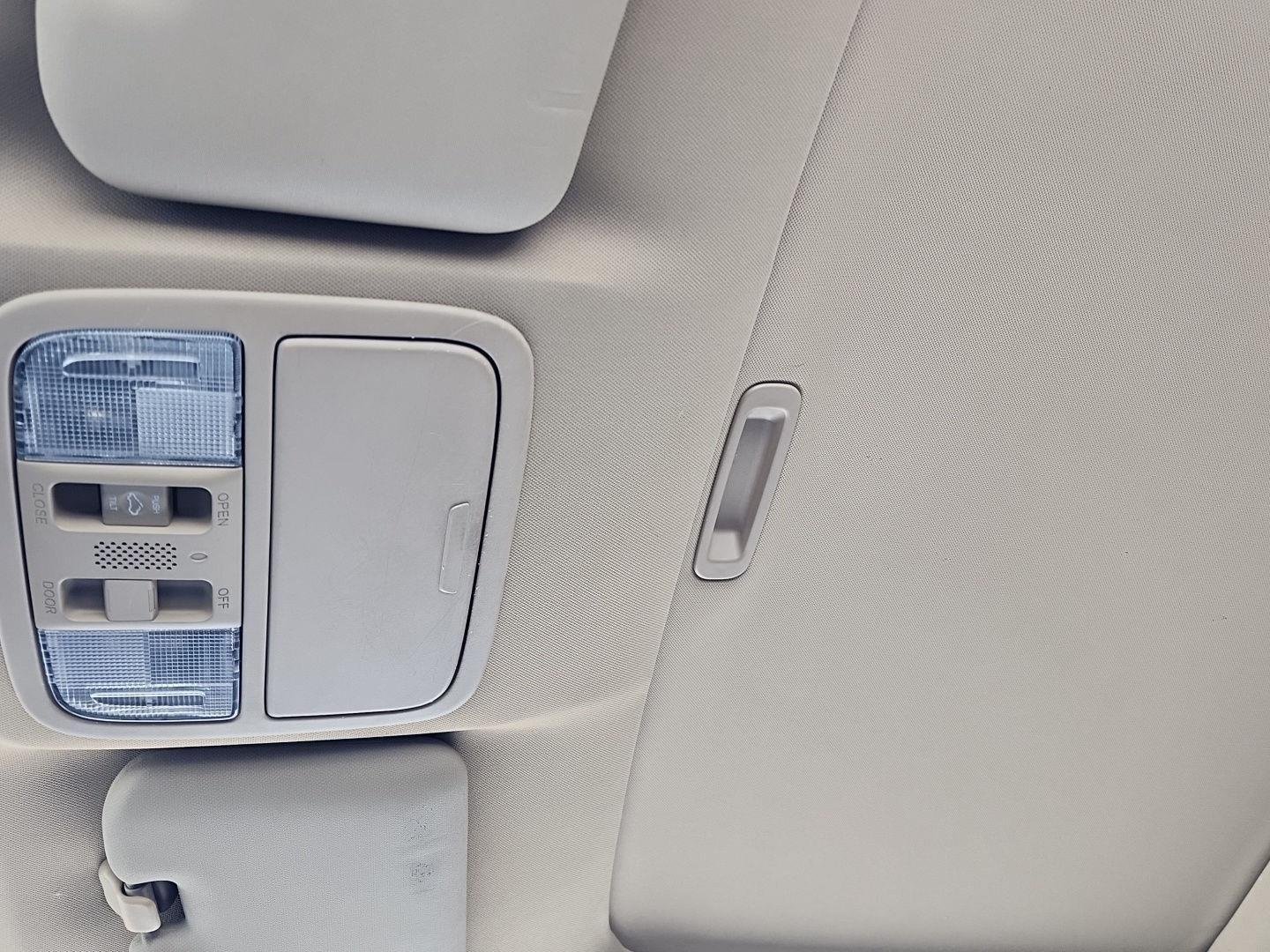 Used 2010  Honda EX-L image 13