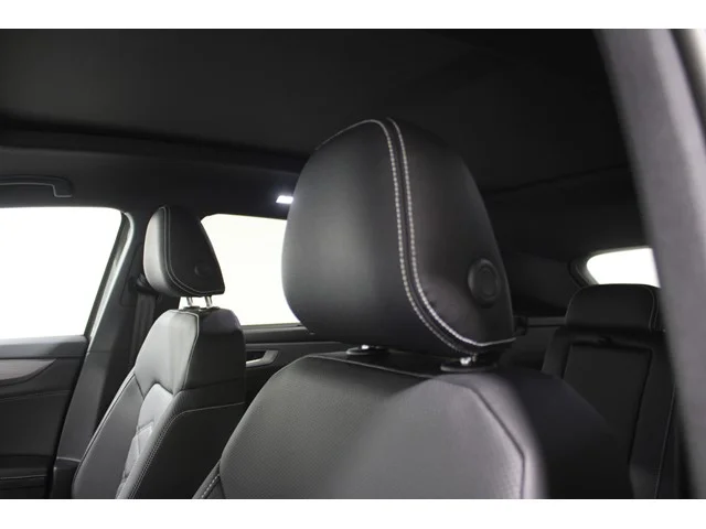 New 2026 Avocado Green Pearl Volkswagen 2.0T SE W/TECHNOLOGY image 5