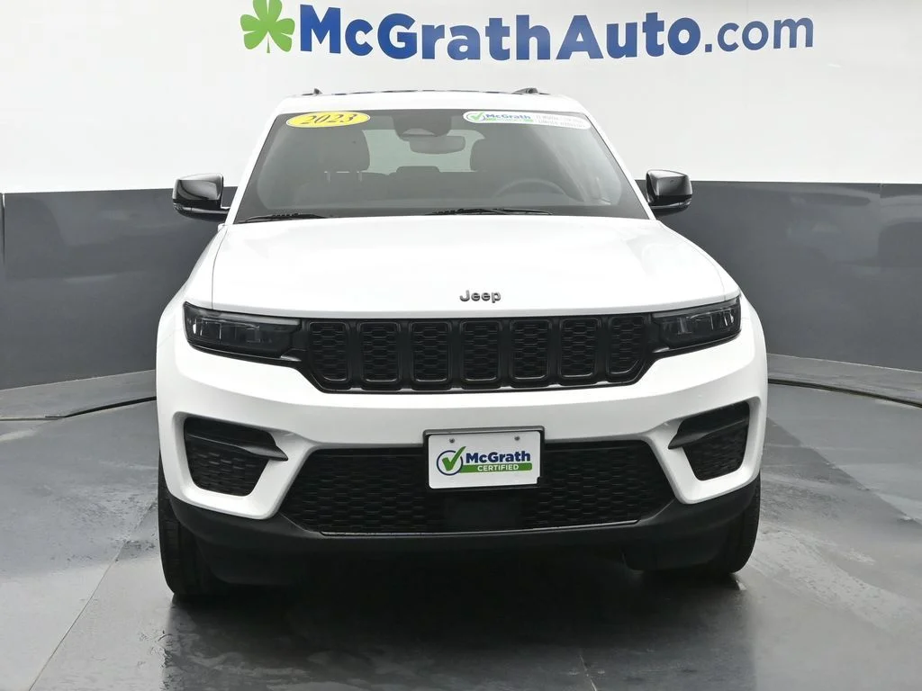 Used 2023 White Jeep Altitude X image 5