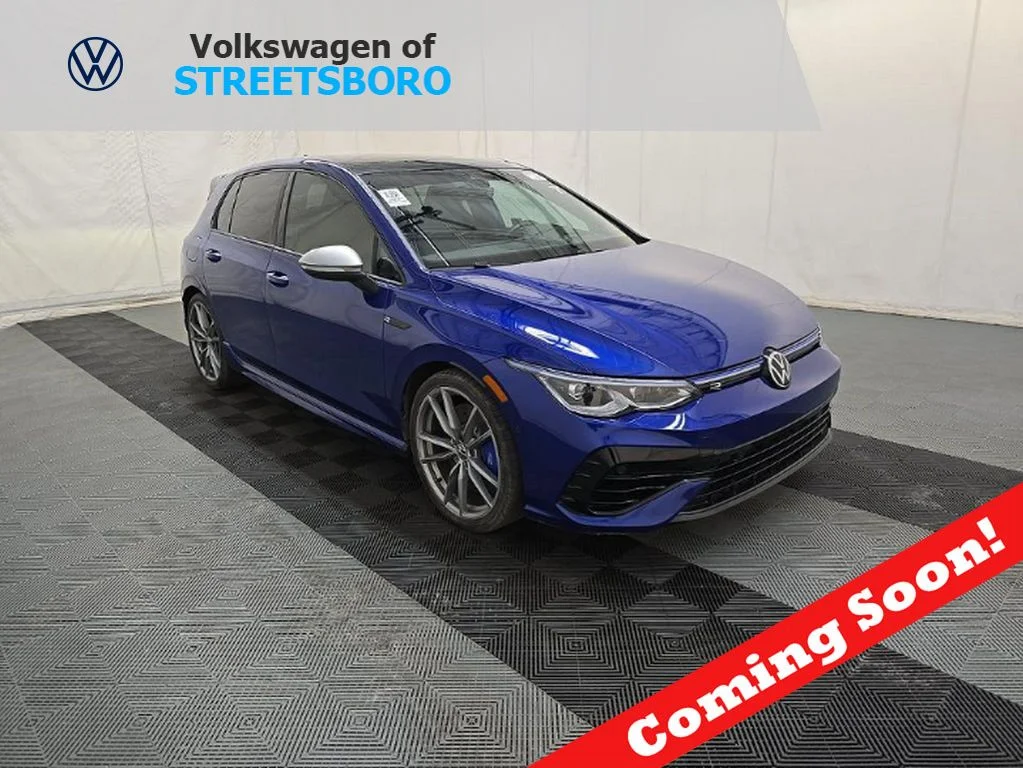 2024 Volkswagen Golf R 2.0 TSI 6MT's photo