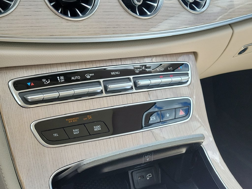 Certified Used 2023 MANUFAKTUR Moonlight White Mercedes-Benz E 450 image 30