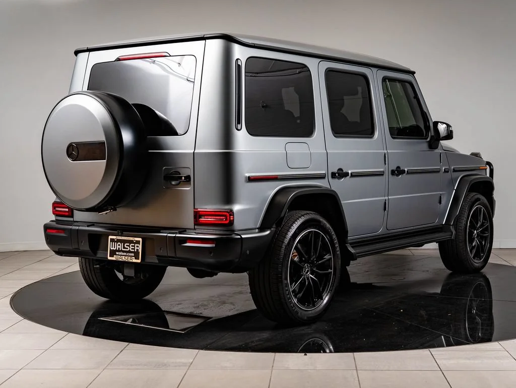 Certified Used 2025 Manufaktur Platinum Magno Mercedes-Benz G 550 image 10