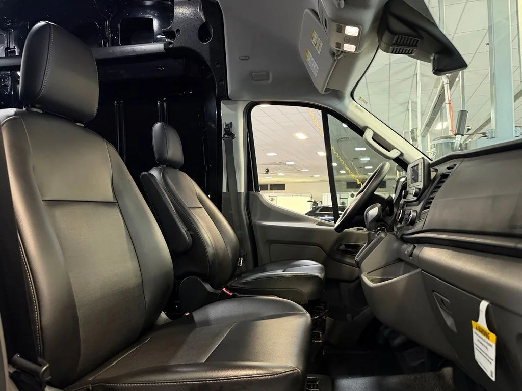 Certified Used 2025 Black Ford Base image 29