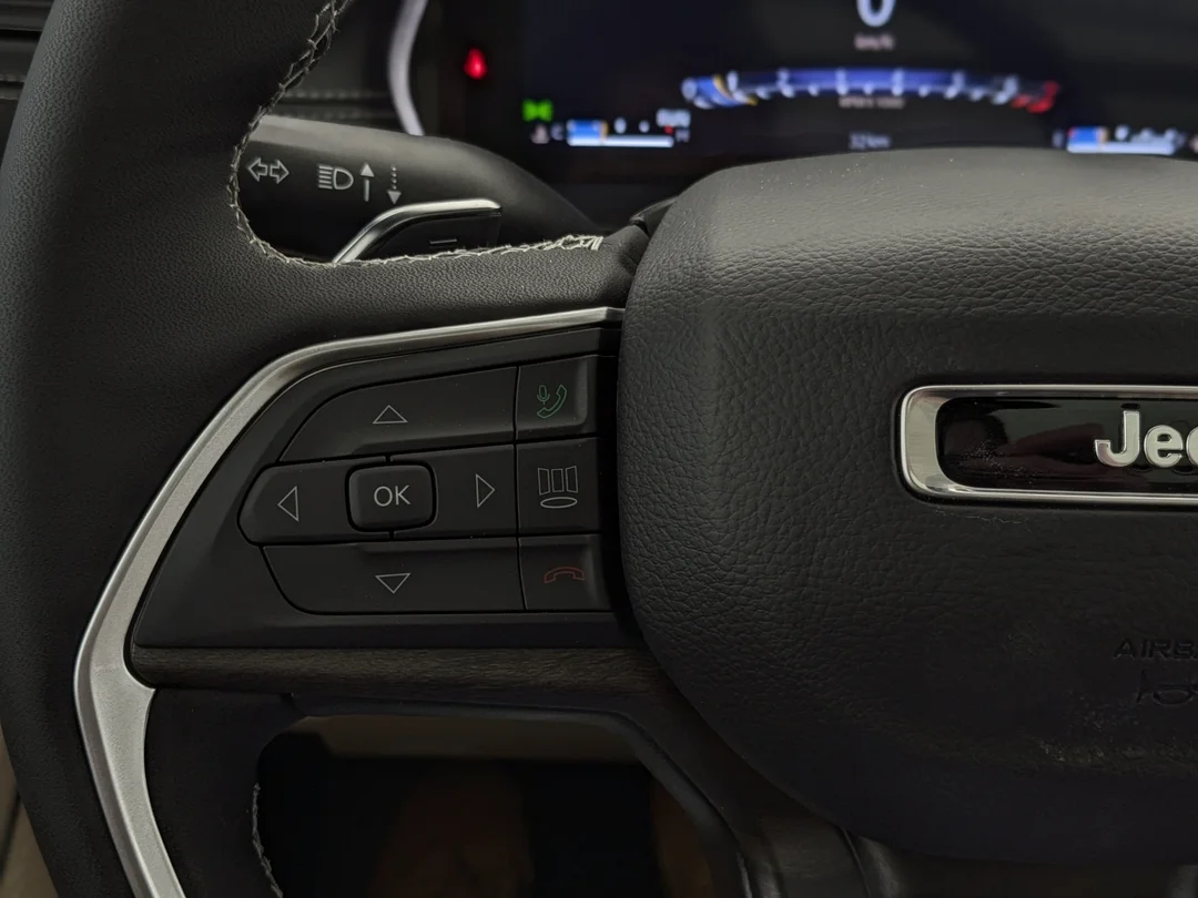New 2026 Black Jeep Limited - - 4x4 - Panoramic Sunroof - Luxury Tech II - 9 Amplified Speakers - Remote Start & More! image 17