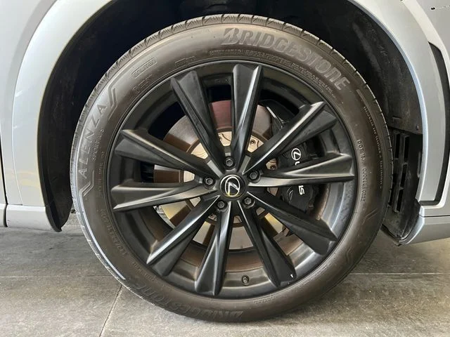 Used 2023 Iridium Lexus 500h F SPORT Performance image 12