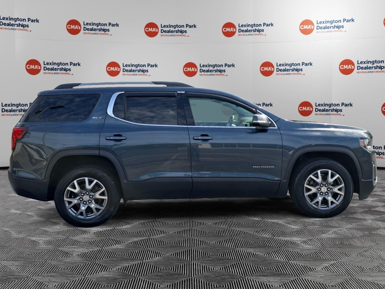 Used 2020 Dark Sky Metallic GMC SLT image 8
