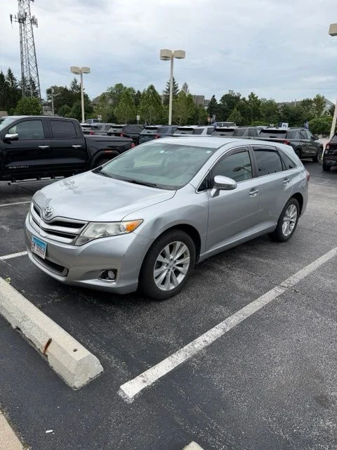 2015 Toyota Venza XLE AWD L4's photo