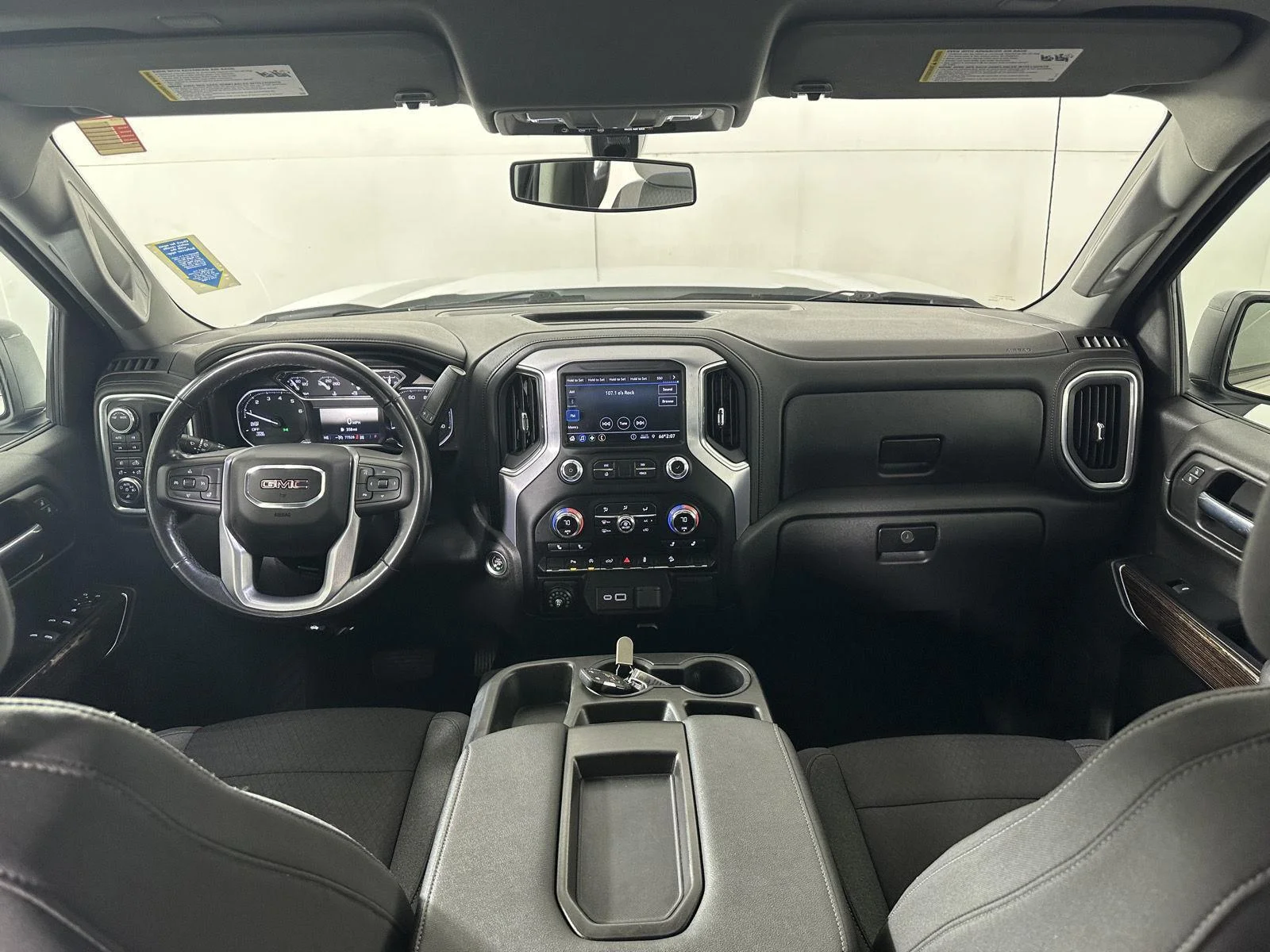 Used 2022 Summit White GMC Elevation image 2