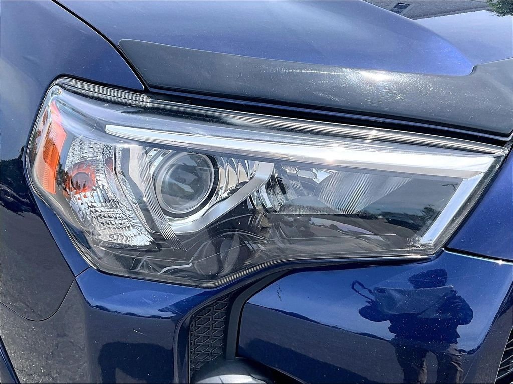 Used 2019 Blue Toyota SR5 Premium image 33