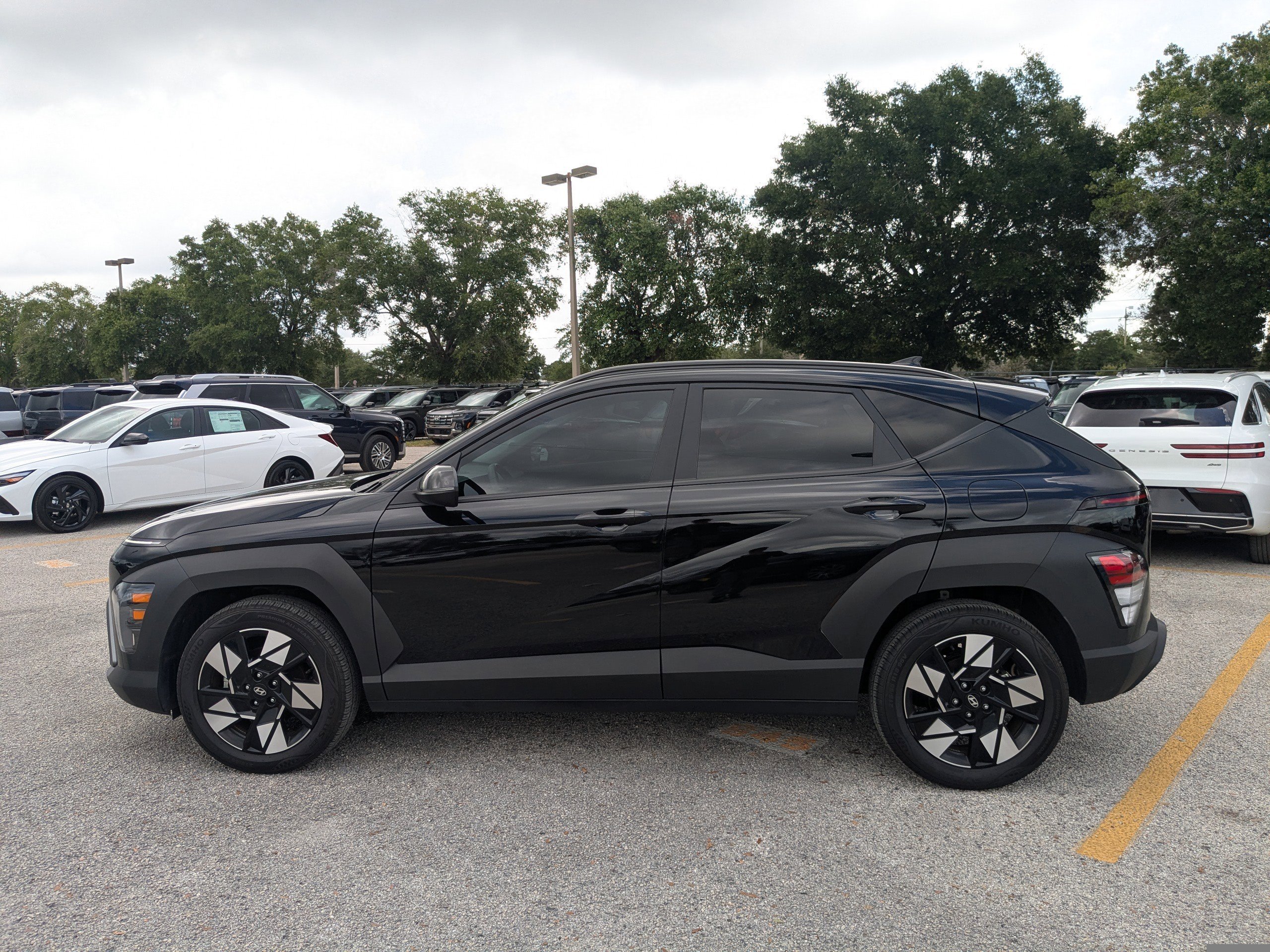 Used 2025 Abyss Black Pearl Hyundai SEL Convenience image 8