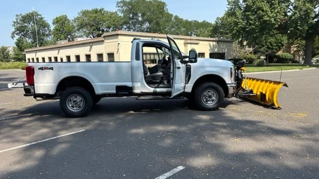 New 2026 Oxford White Ford F-250® XL image 25
