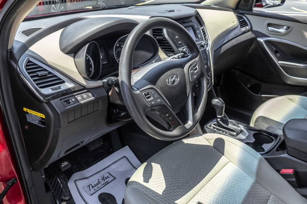 Used 2017 Red Hyundai 2.4 Base image 15