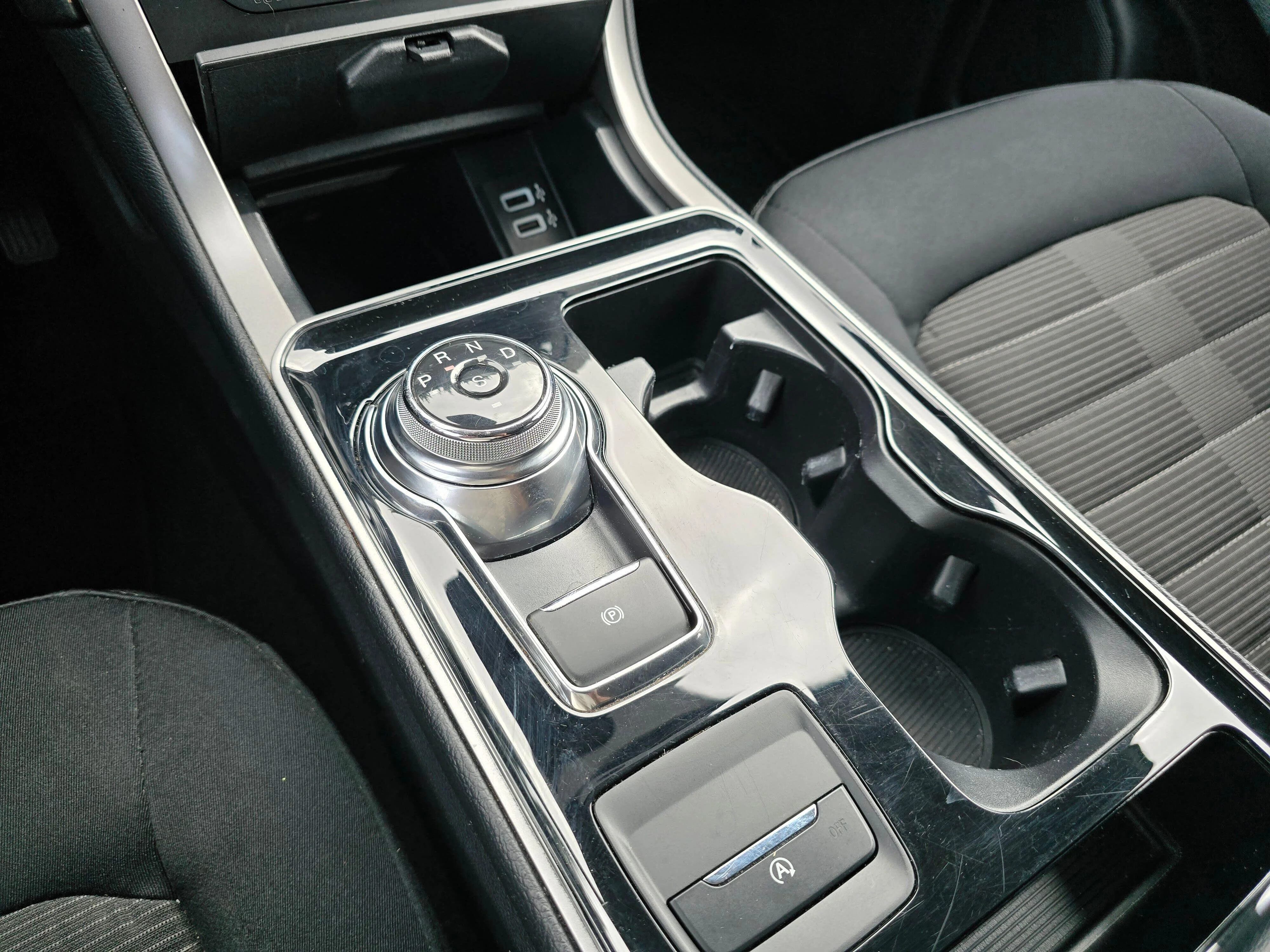 Used 2019 Ingot Silver Metallic Ford SEL image 24