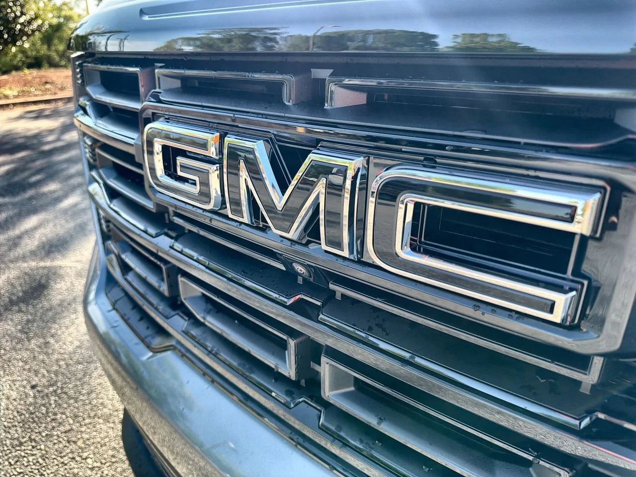 New 2026 Sterling Metallic GMC Elevation image 26