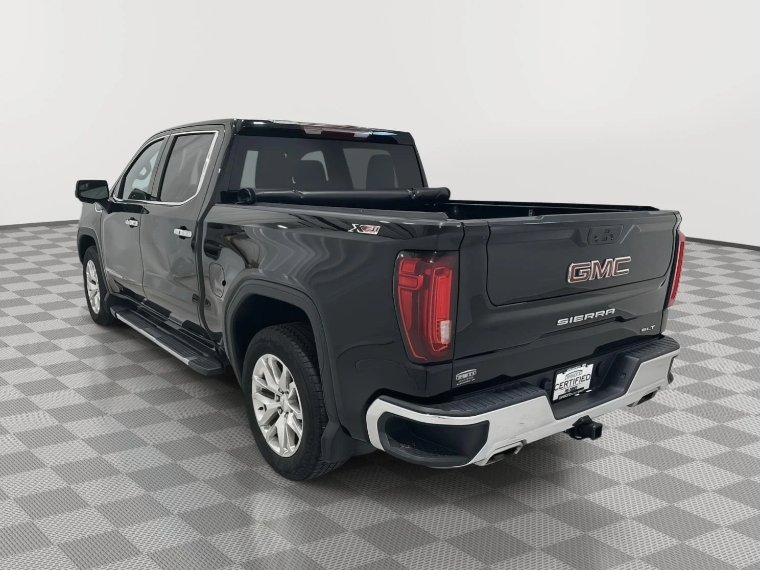 Used 2021 ONYX BLACK GMC SLT image 3
