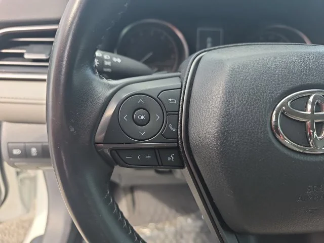 Used 2023 White Toyota SE image 17