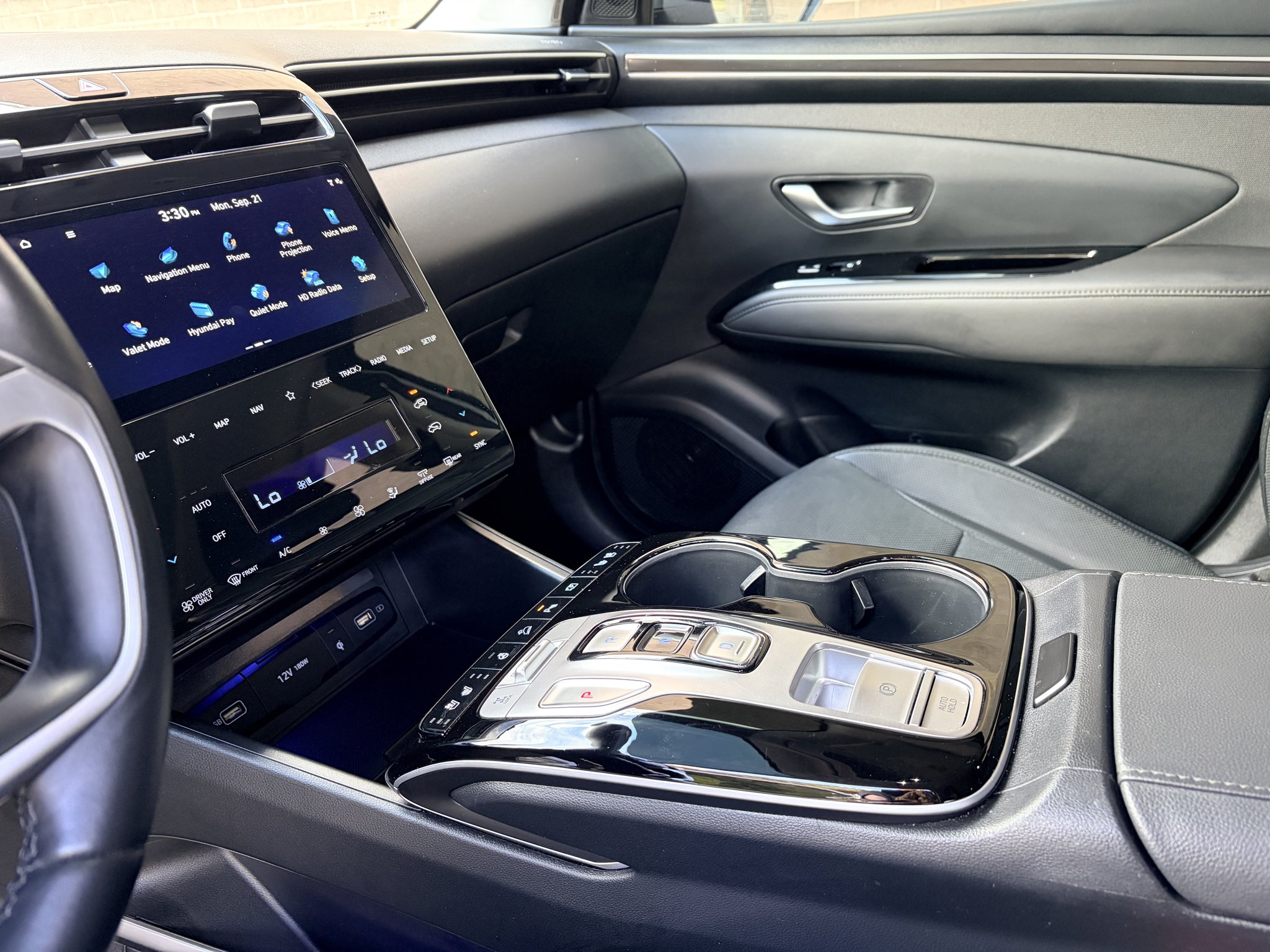 Used 2024 Shimmering Silver Hyundai Limited image 23