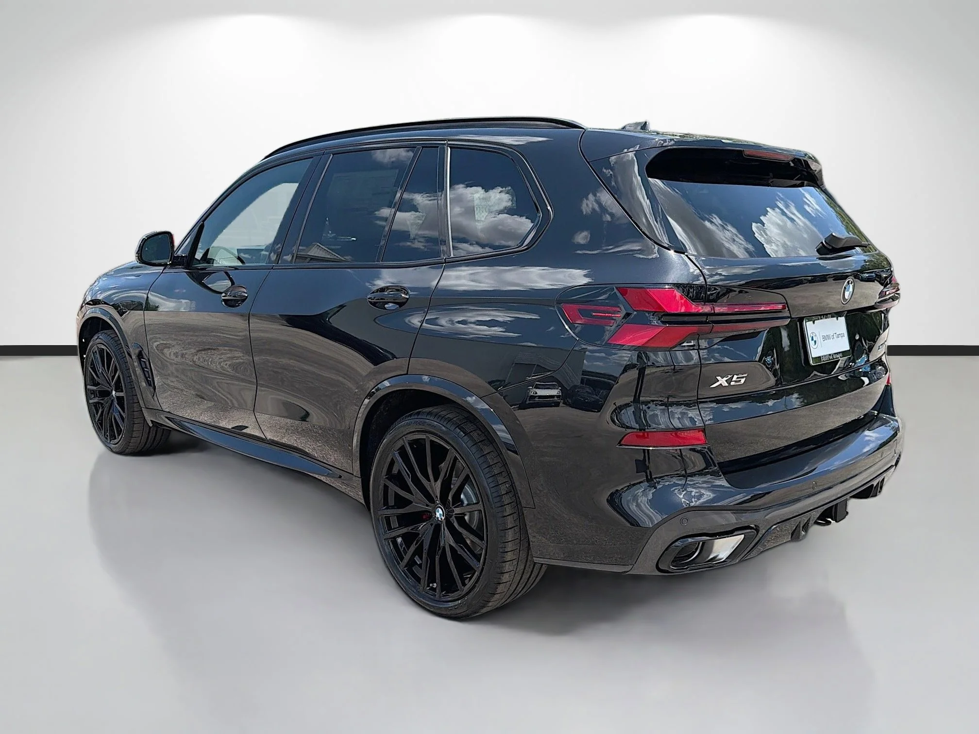 New 2026 Black Sapphire Metallic BMW xDrive40i image 5