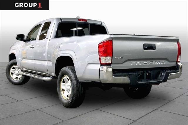 Certified Used 2017 SILVER ME Toyota  image 12