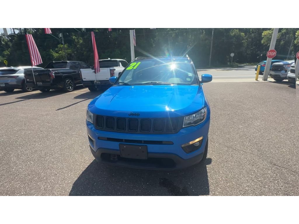 Used 2021  Jeep Altitude image 7