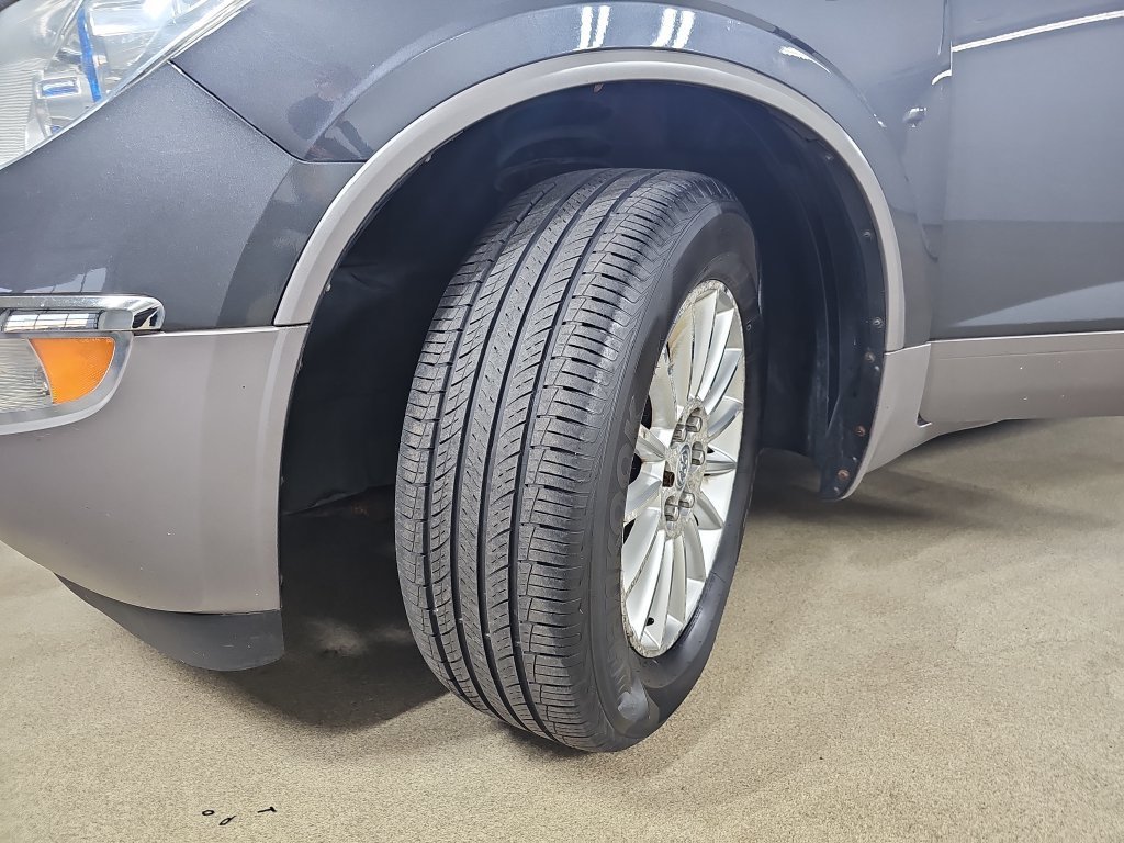 Used 2012 Cyber Gray Metallic Buick Leather image 38