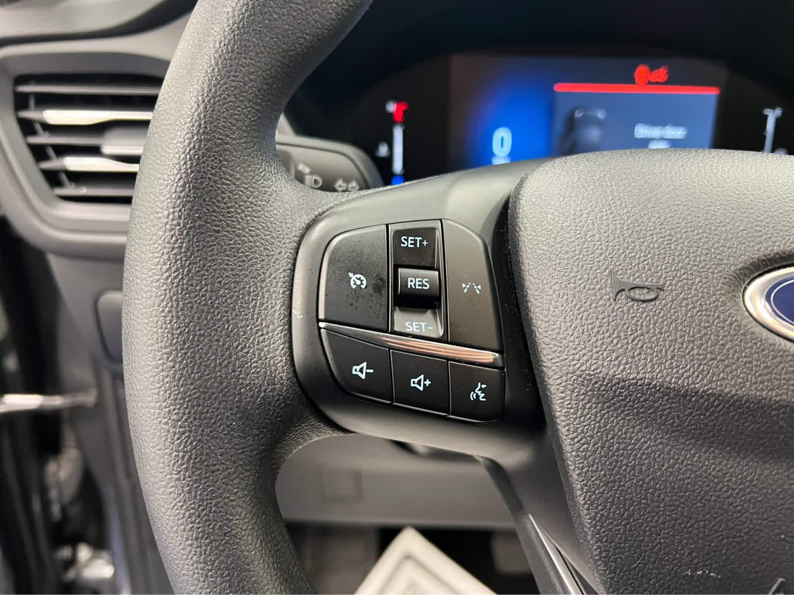 Used 2025 Carbonized Gray Metallic Ford Active image 12
