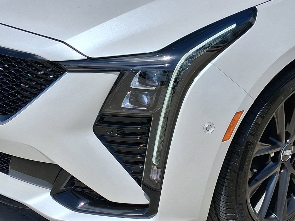 Used 2025 Crystal White Tricoat Cadillac Sport image 7