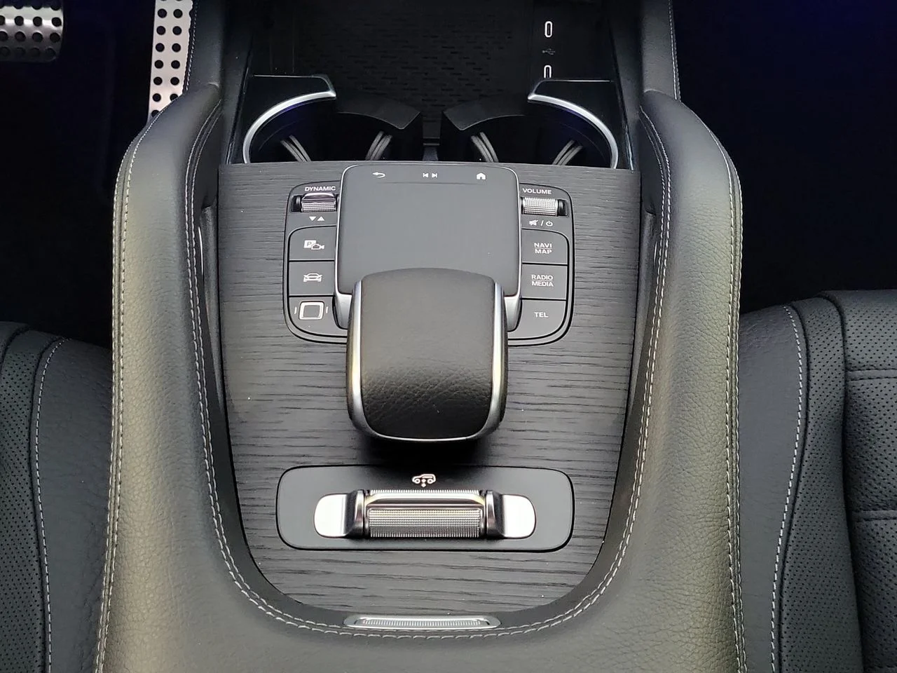 New 2026 Obsidian Black Metallic Mercedes-Benz GLS 580 image 22