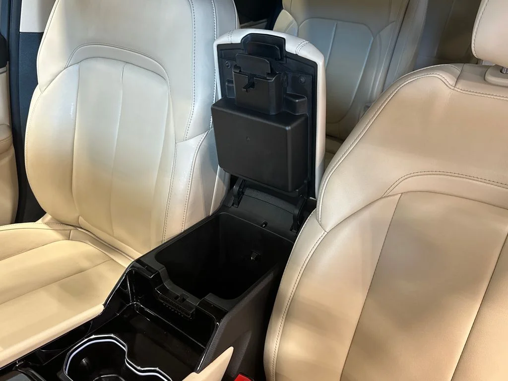 Used 2022 Red Jeep Limited image 24