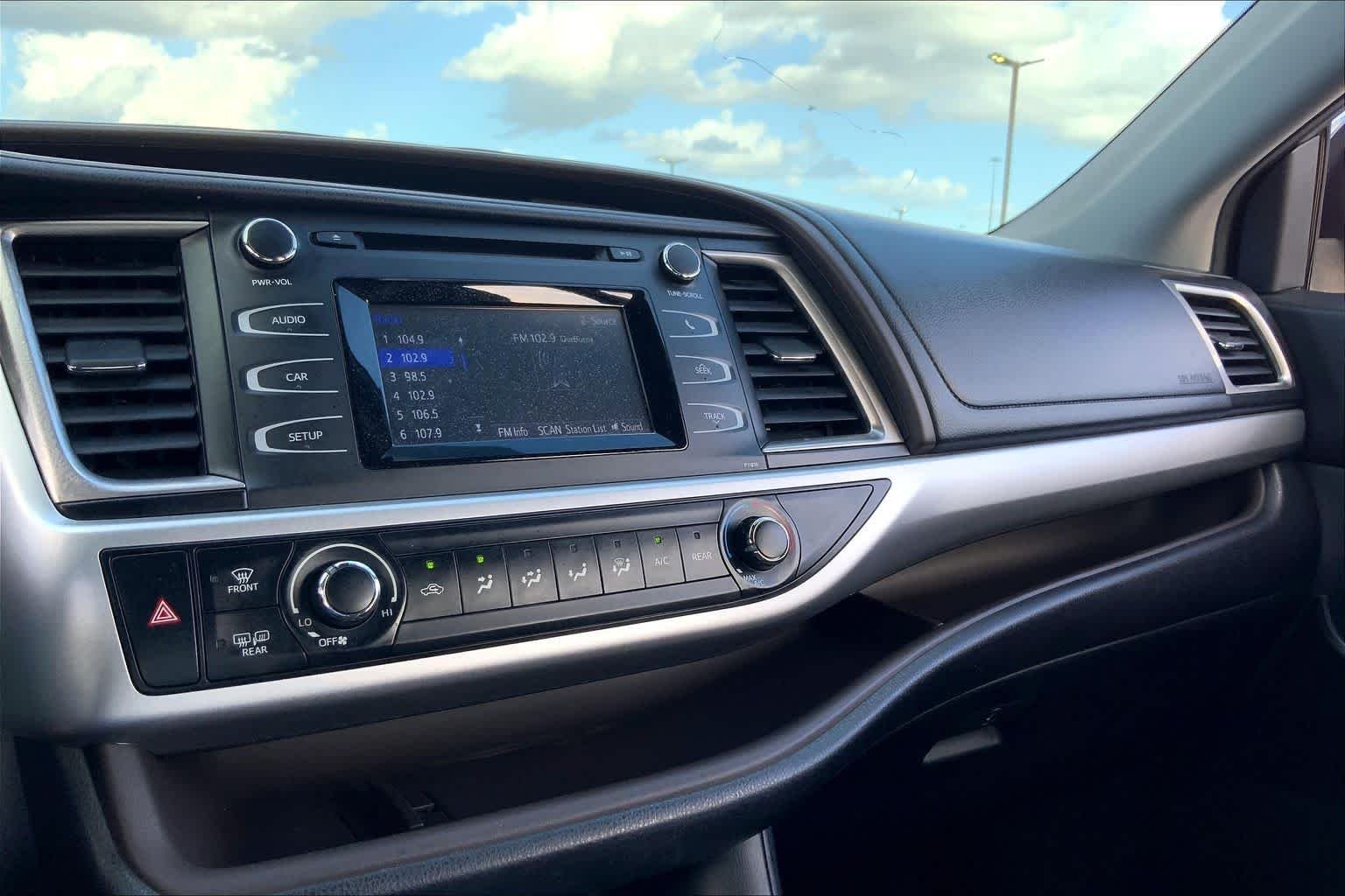 Used 2019 Celestial Silver Metallic Toyota LE image 35