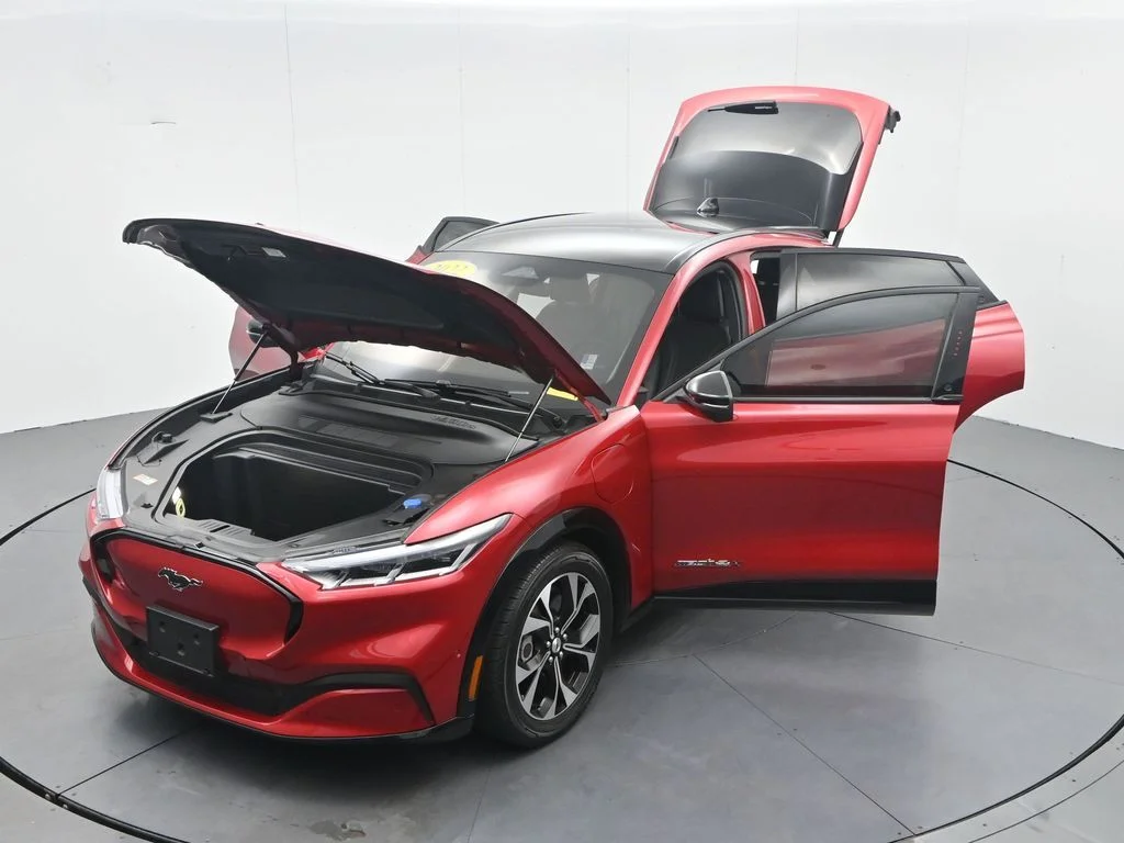Used 2022 Red Metallic Ford Premium image 42