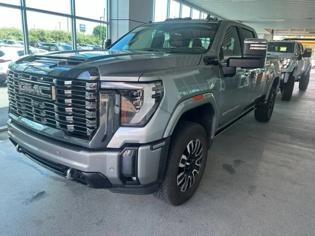 Used 2024 Sterling Metallic GMC Denali Ultimate image 3