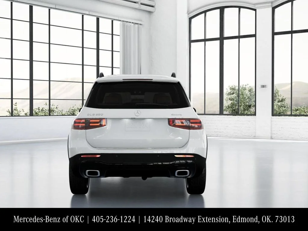 Used 2026 White Mercedes-Benz GLB 250 image 25