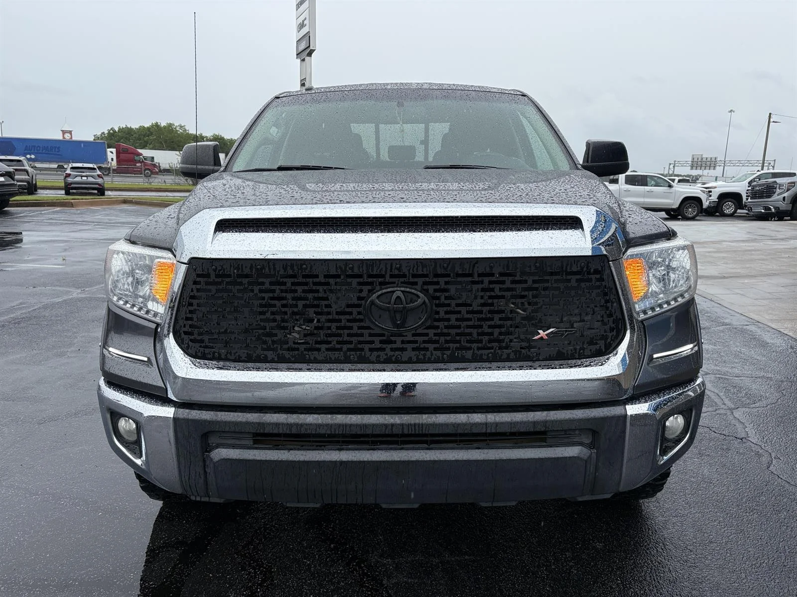 Used 2017 Gray Toyota SR5 5.7L V8 image 16