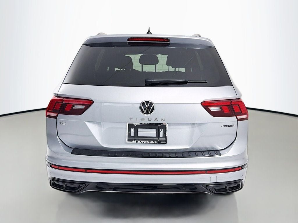 Used 2024 Pyrite Silver Metallic Volkswagen 2.0T SE R-Line Black 4MOTION image 6