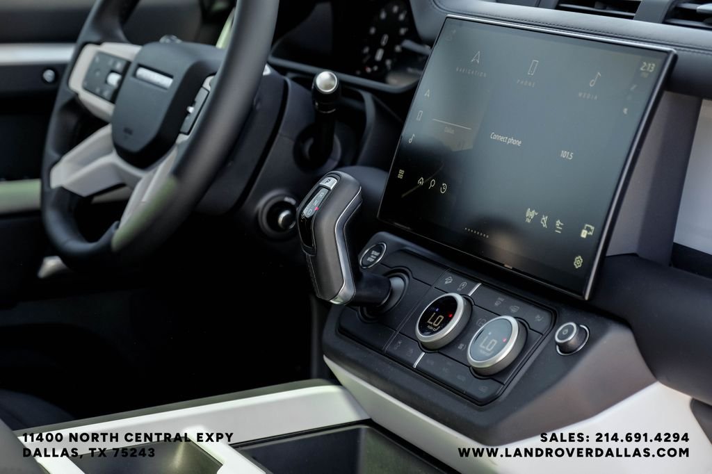 New 2026 Fuji White Land Rover S image 22