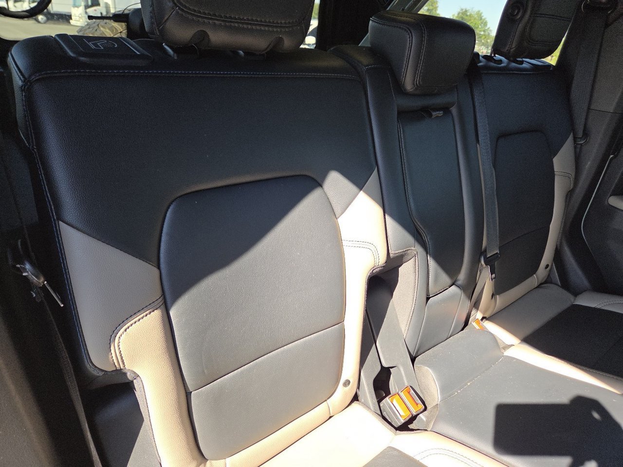 Used 2023  Ford Base image 22