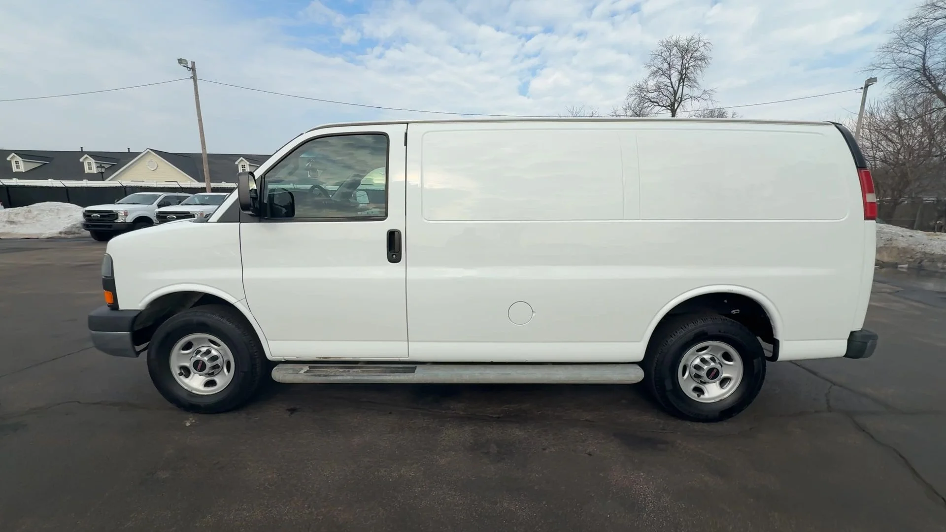 Used 2016 SUMMIT WHITE GMC Work Van image 5