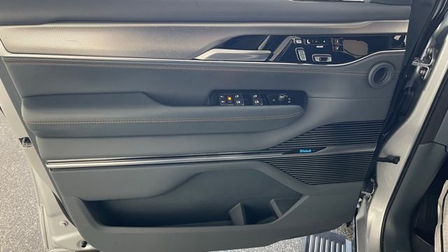 2023 Jeep Grand Wagoneer Series III - Photo 34
