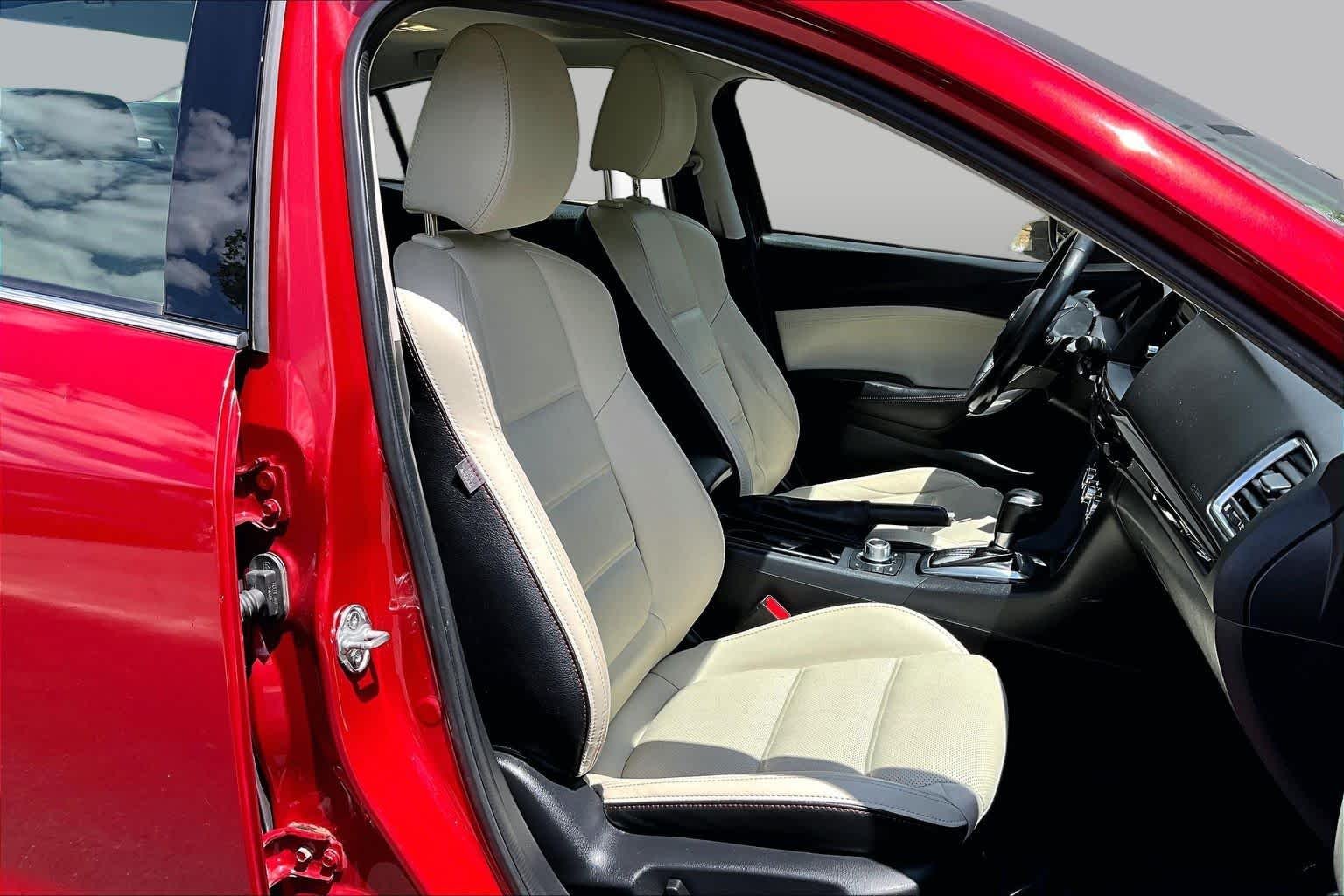 Used 2015 Soul Red Metallic Mazda i Grand Touring image 8