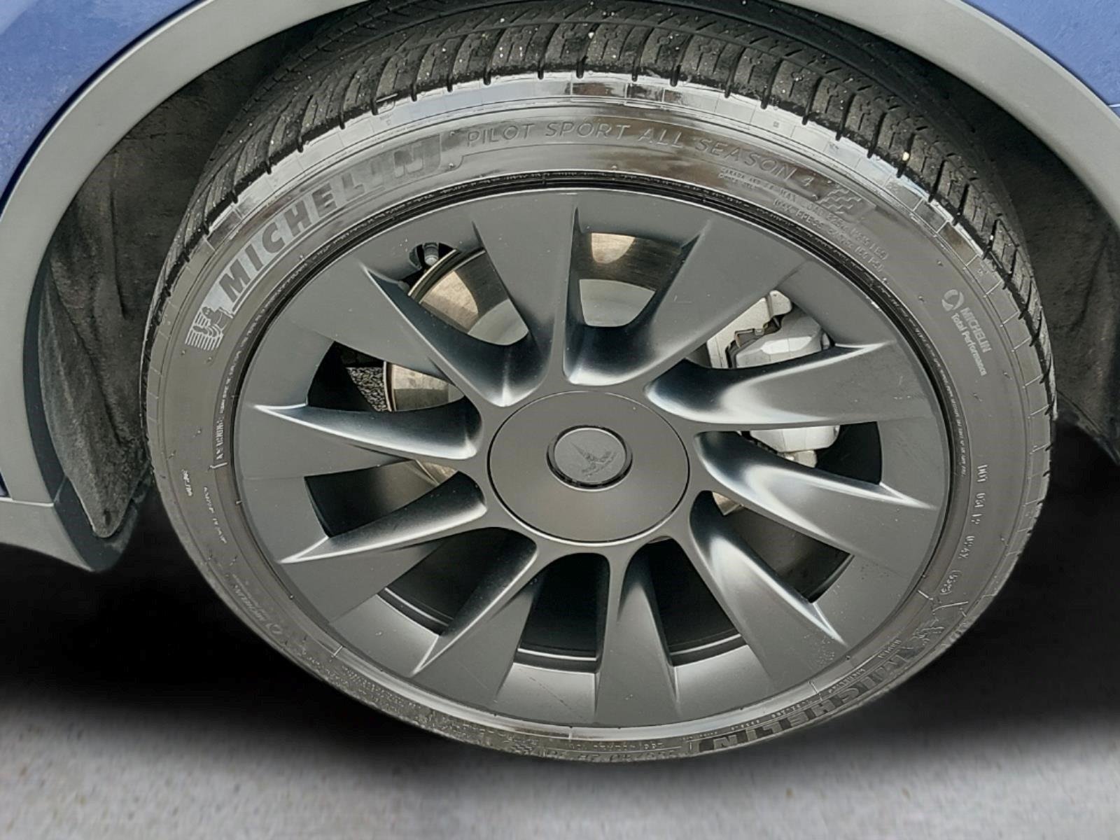 Used 2021  Tesla Long Range image 12