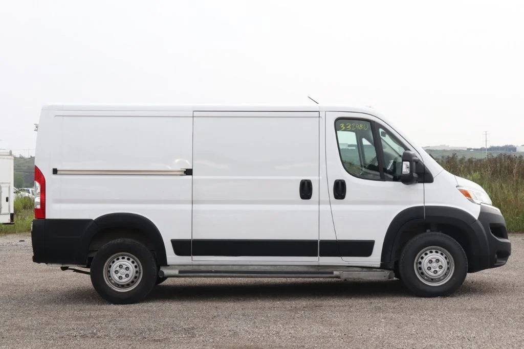 Used 2025 White Ram Base image 10