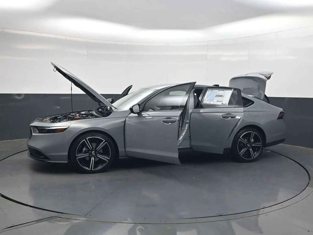 New 2026 Urban Gray Pearl Honda SE image 36
