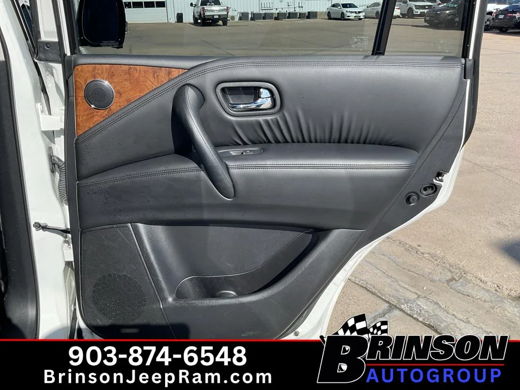 Used 2024 Aspen White Tricoat Nissan SL image 23