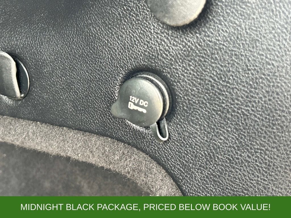 Used 2019 Black Jeep Altitude image 13