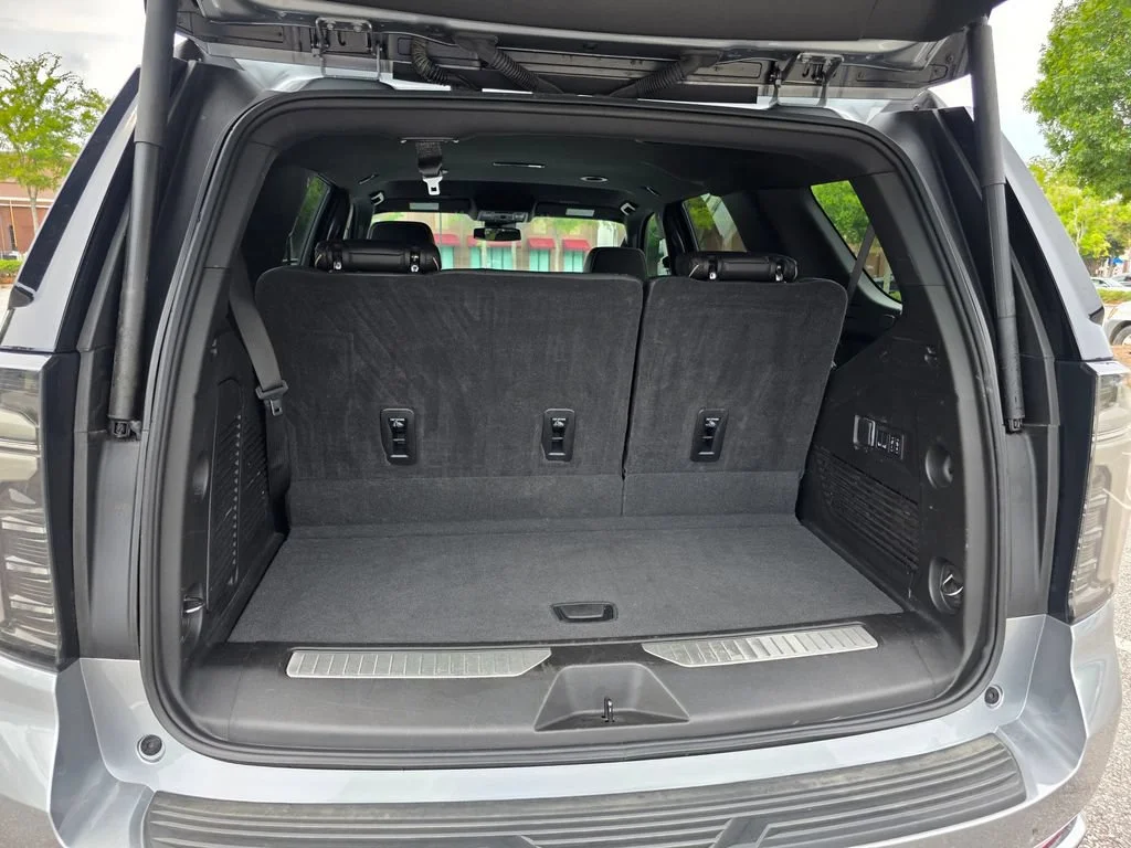 Used 2025 Sterling Gray Metallic Chevrolet Premier image 33