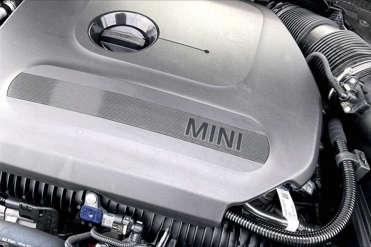 Used 2025 Midnight Black II Metallic MINI Cooper S image 31