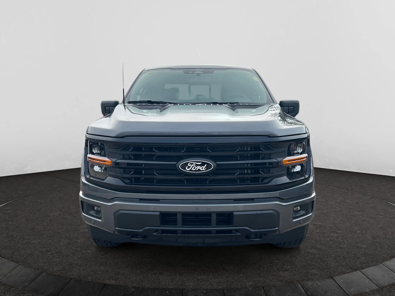 New 2026 Carbonized Grey Metallic Ford XLT image 8